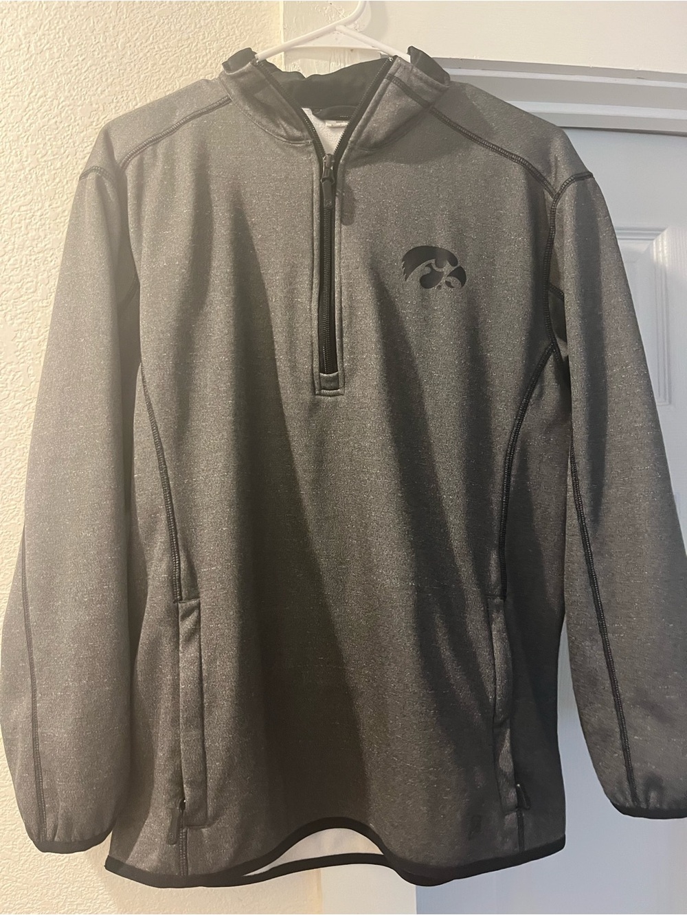 Men's Black Iowa Hawkeyes Quarter-Zip Pullover Sweater